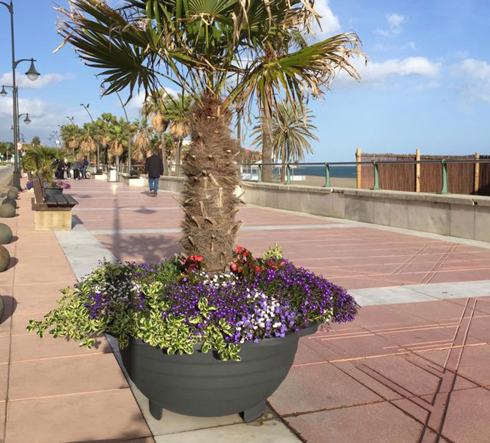 Jardinera esférica de acero de 930 x470 UM1100PM - Imagen 3